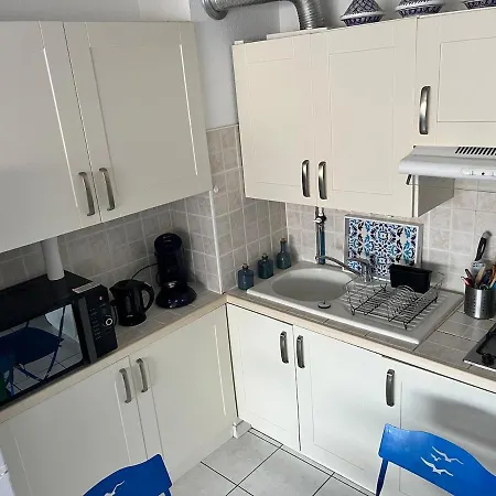 Le Cocon Bleu, Piscine Parking 2 Personnes Apartment